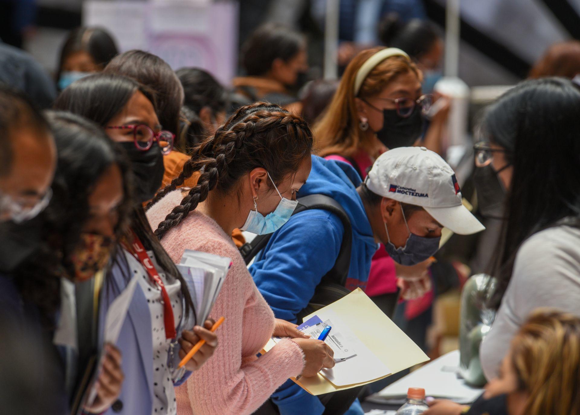 Desempleo afecta a 2 millones de personas en septiembre, 86.5% tiene mayor nivel de escolaridad: Inegi