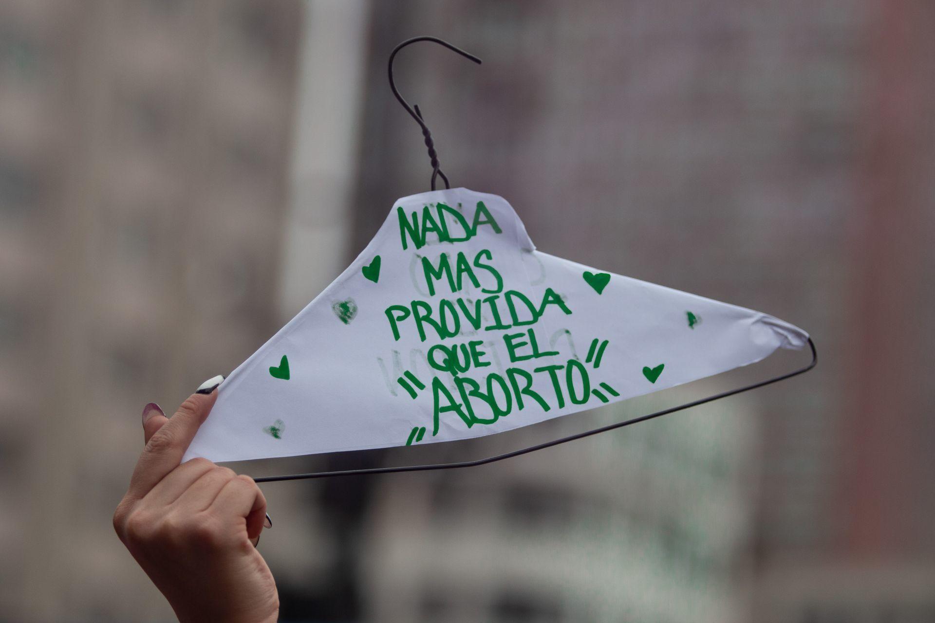 El Salvador ha criminalizado a 181 mujeres que tuvieron abortos; siete aún enfrentan procesos penales