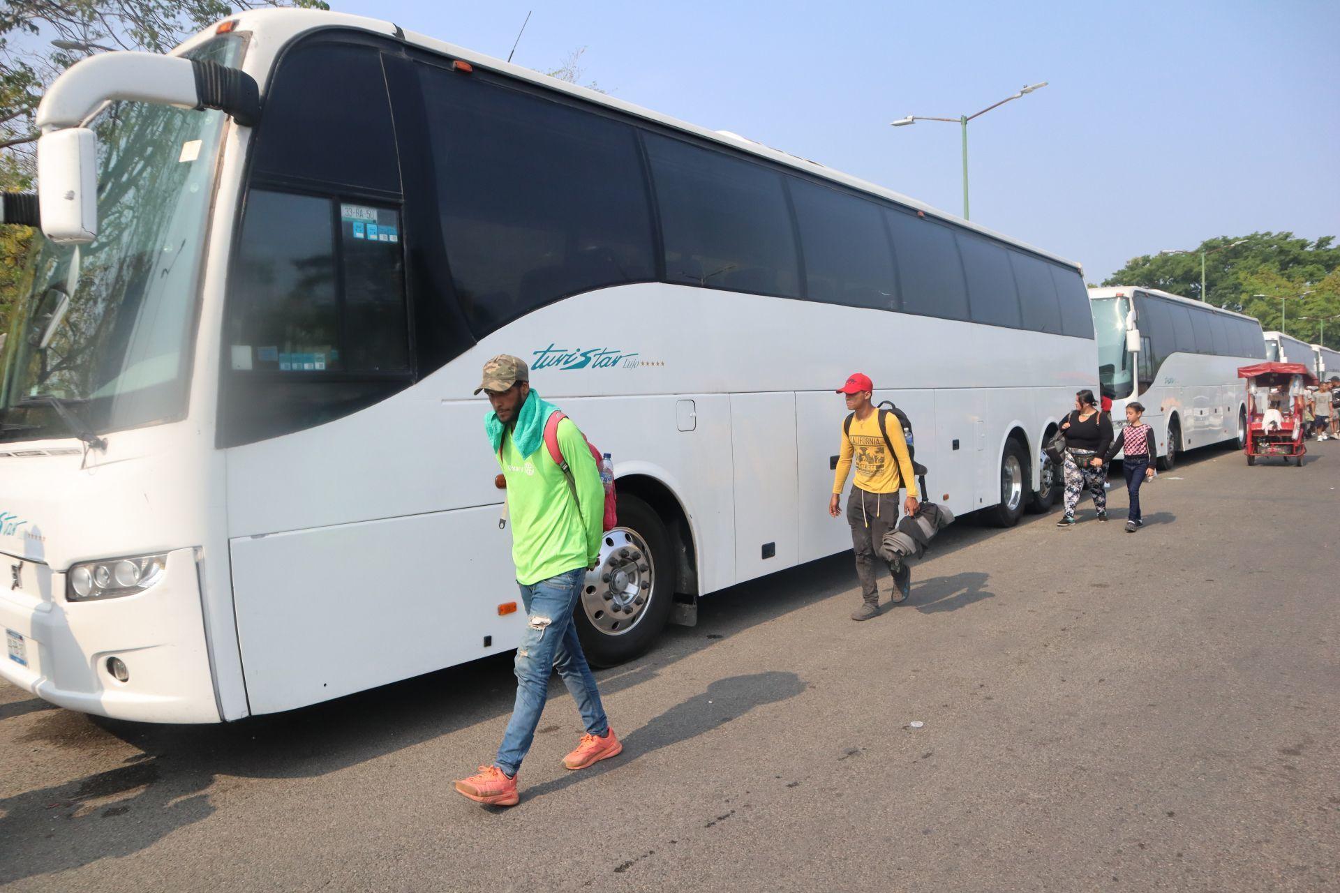 Localizan a 9 de los 50 migrantes desaparecidos en Matehuala que viajaban a Monterrey