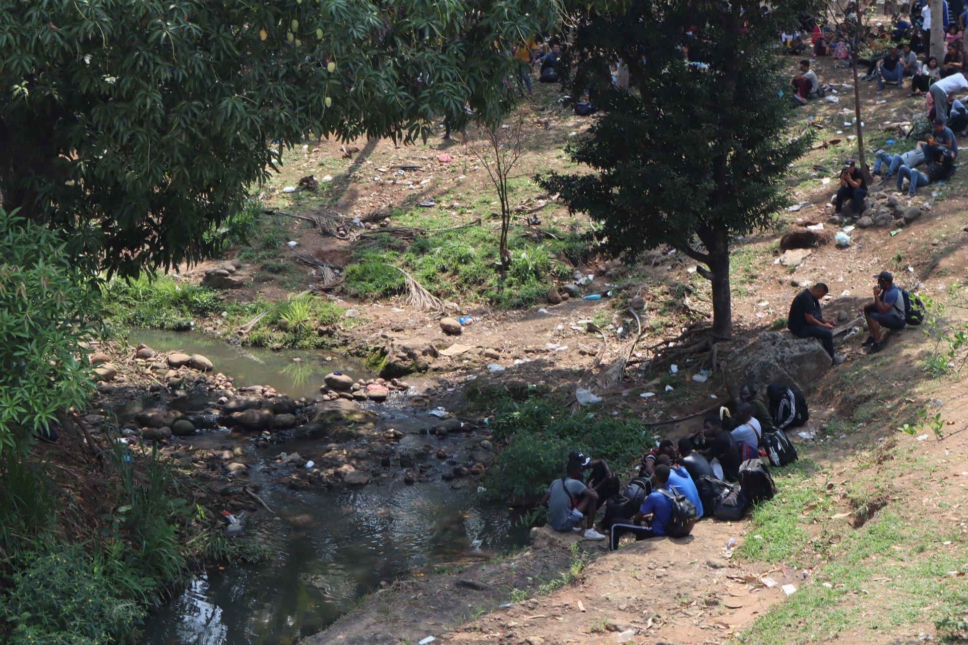 Localizan a 49 migrantes desaparecidos en Matehuala, entre ellos 11 niños; aún buscan a choferes