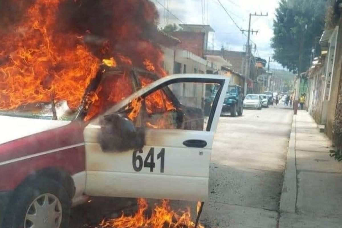 Guerrero: Hombres armados asesinan a cinco taxistas en Tixtla y Chilpancingo y queman cinco unidades